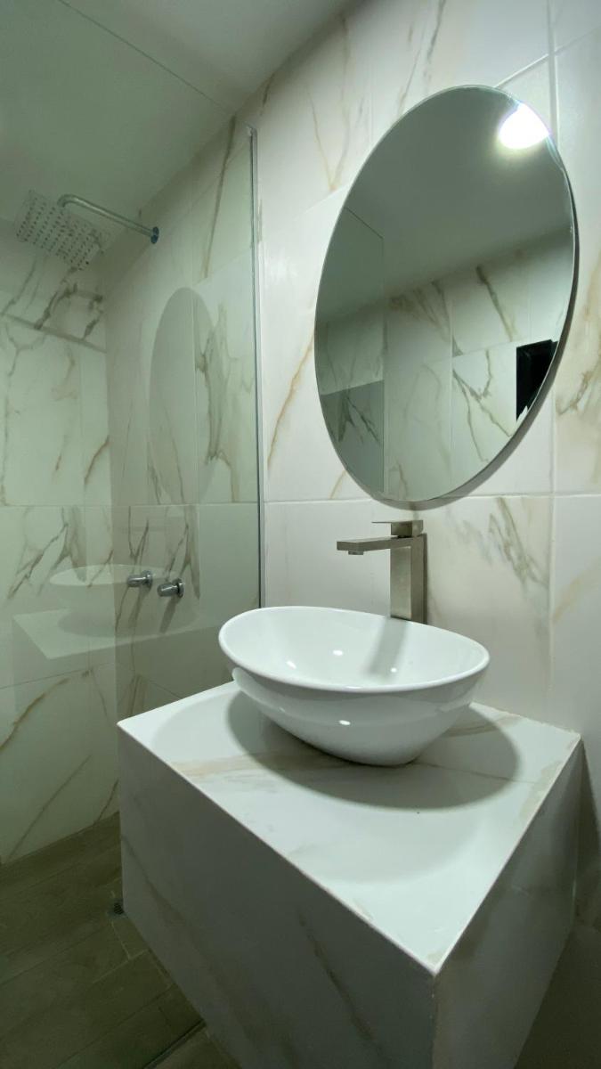 Hostal Bellagio - Housity