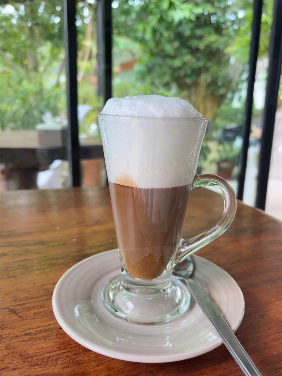 Serene Lanta Resort - Housity