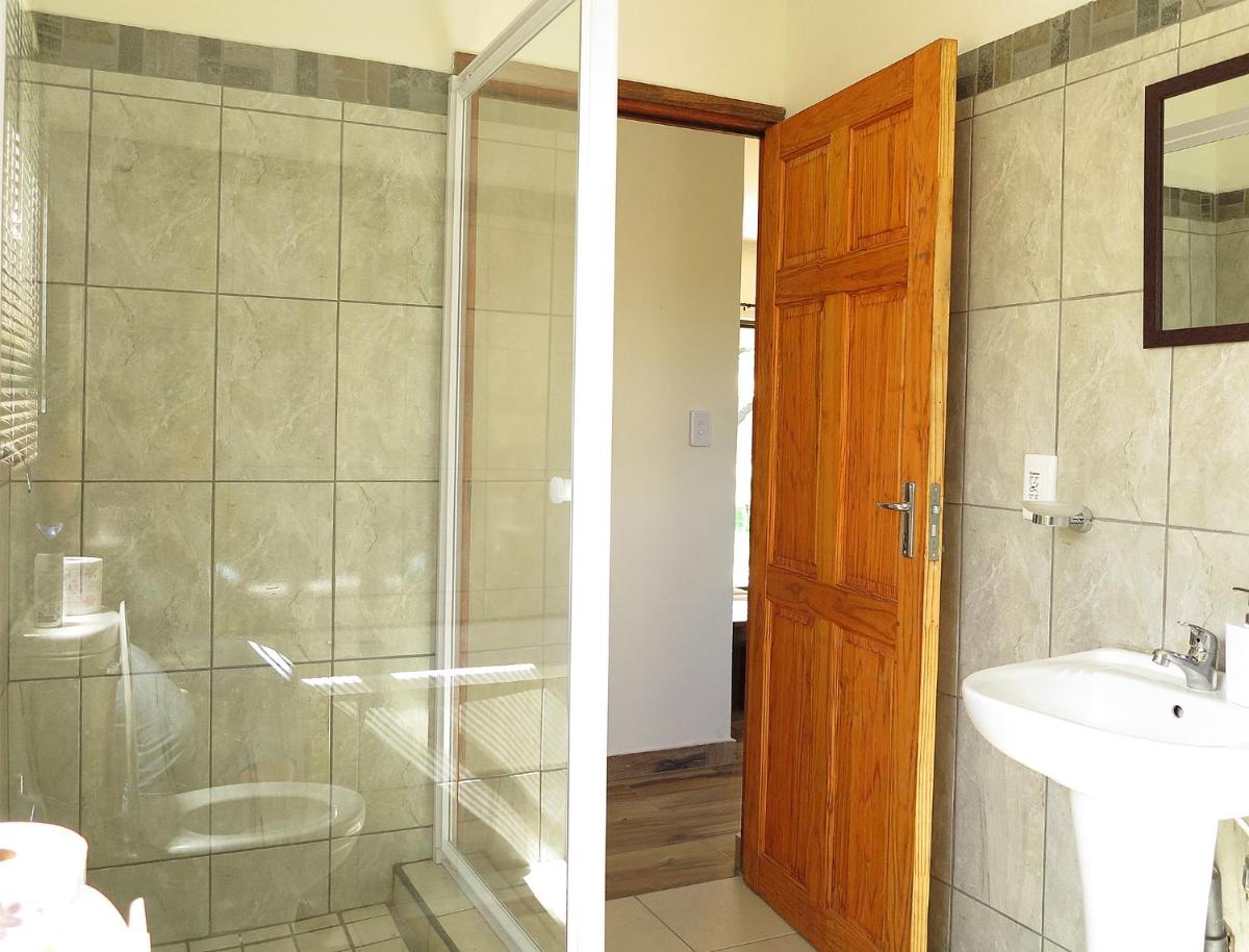 Lodge Huge Dassie - Housity