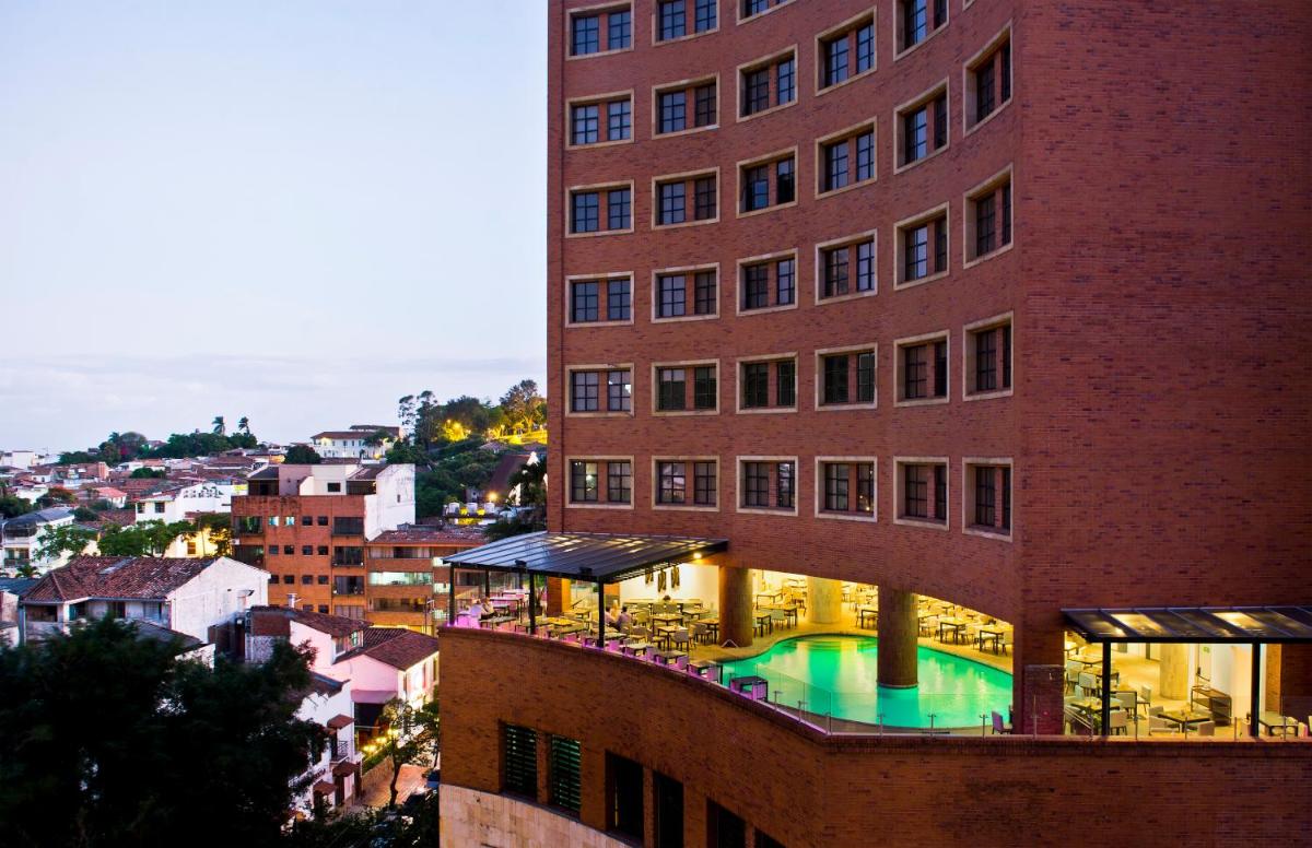 Hotel Dann Carlton Cali - Housity