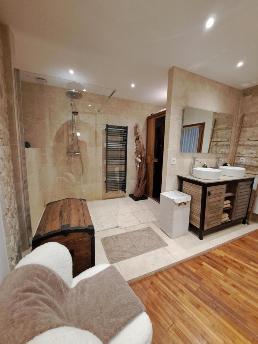 La Trémière, maison de village, sauna, vue garrigue - Housity