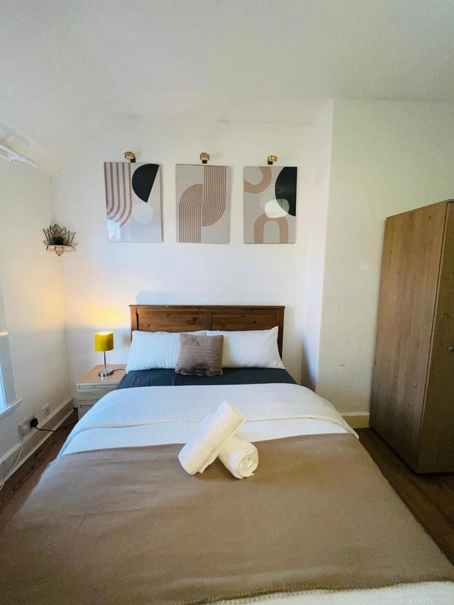 Adorable Double Room - Housity