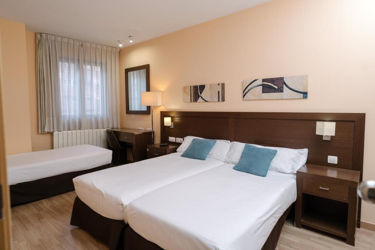 Hostal Acanto - Housity