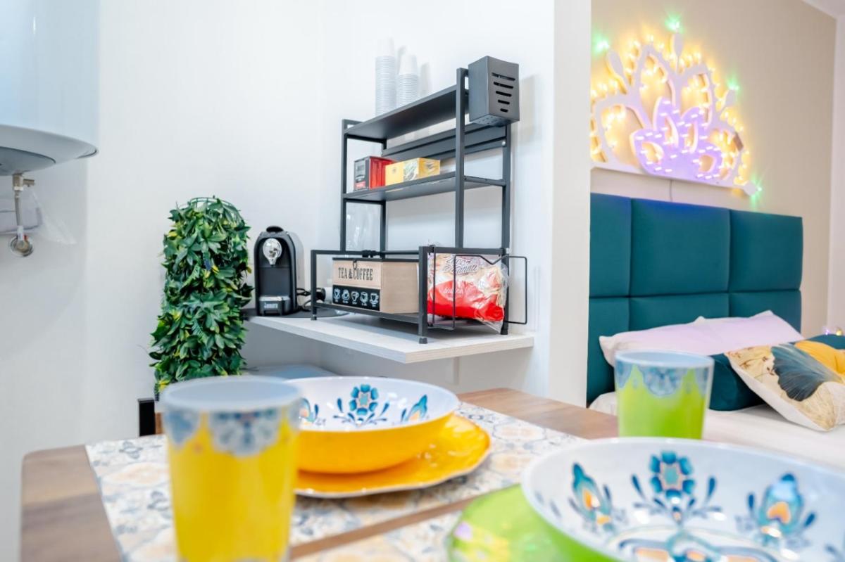 Roses Suite & Apartments - Housity