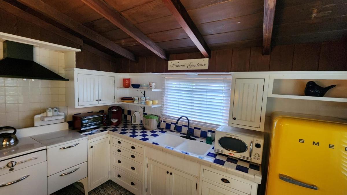 Redwood Hollow Cottages - Housity