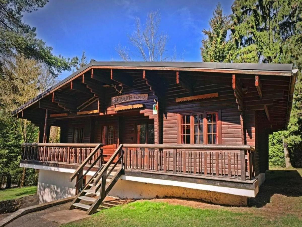 Spacious 8-Bedroom Chalet - Housity