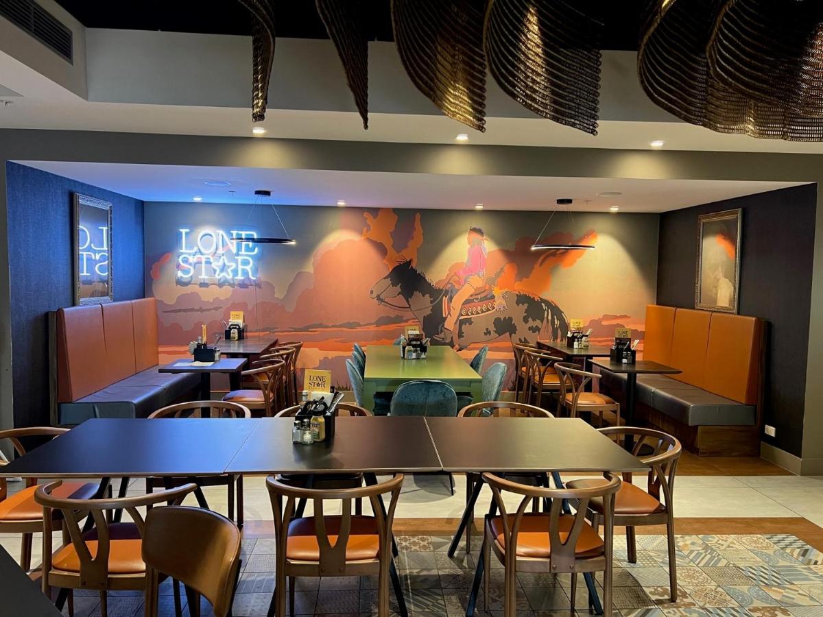 Mercure Auckland Queen Street - Housity