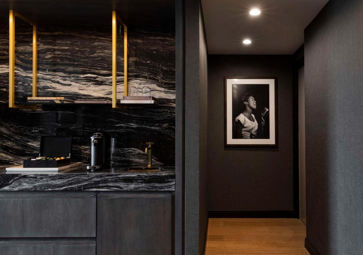 Thompson Central Park New York, by Hyatt - Housity
