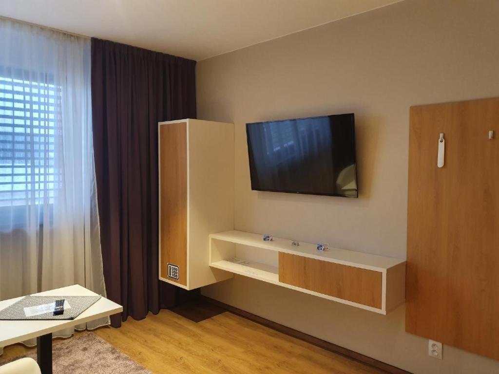 Apartments 461 - Housity