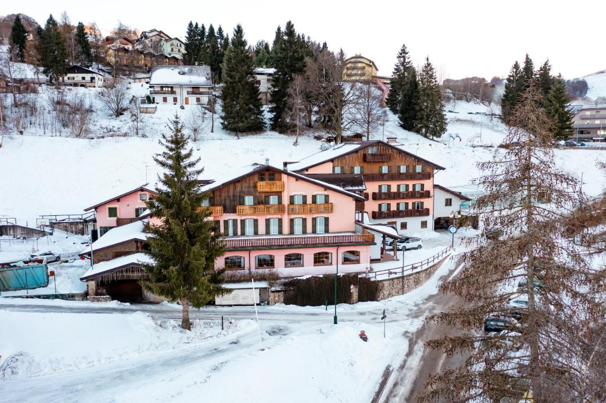 Ciccio Hotel Polsa di Brentonico - Housity