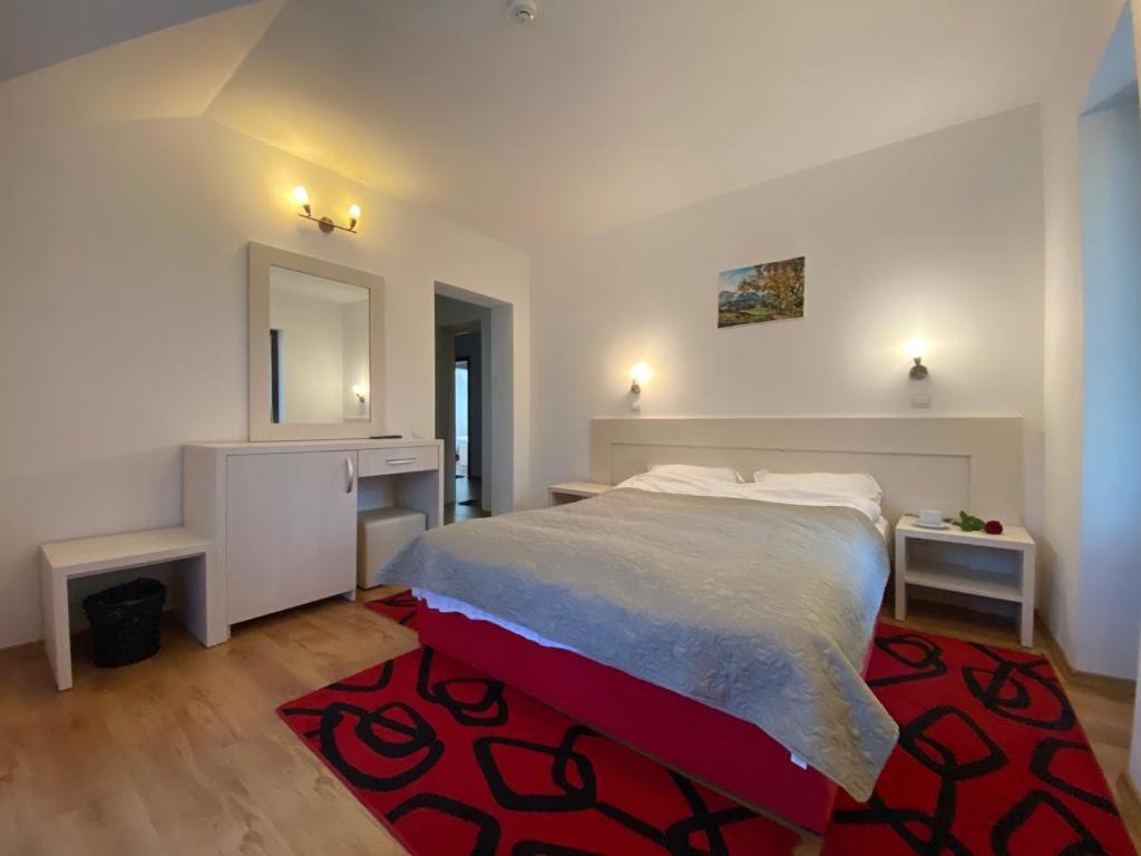 Pensiunea Cassandra - Housity