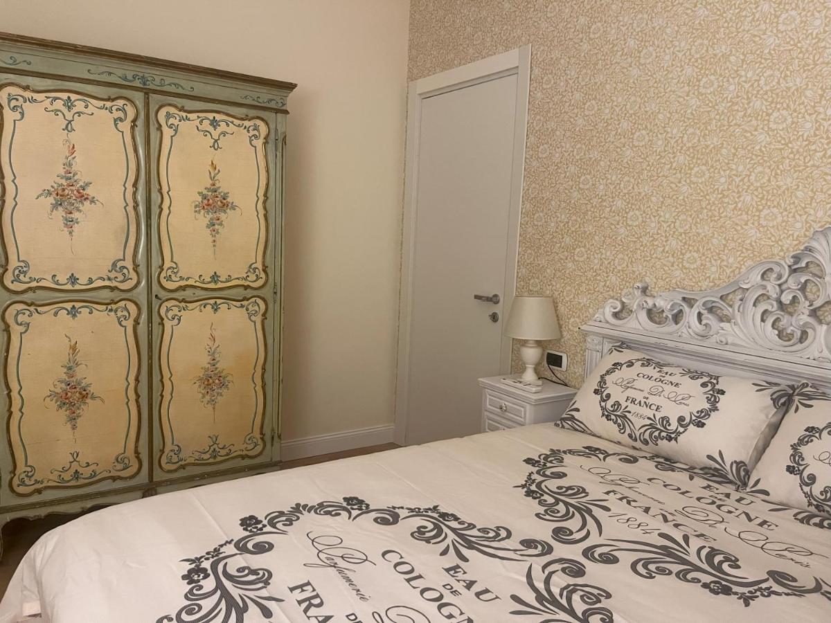 Bed and Breakfast 30 - Housity