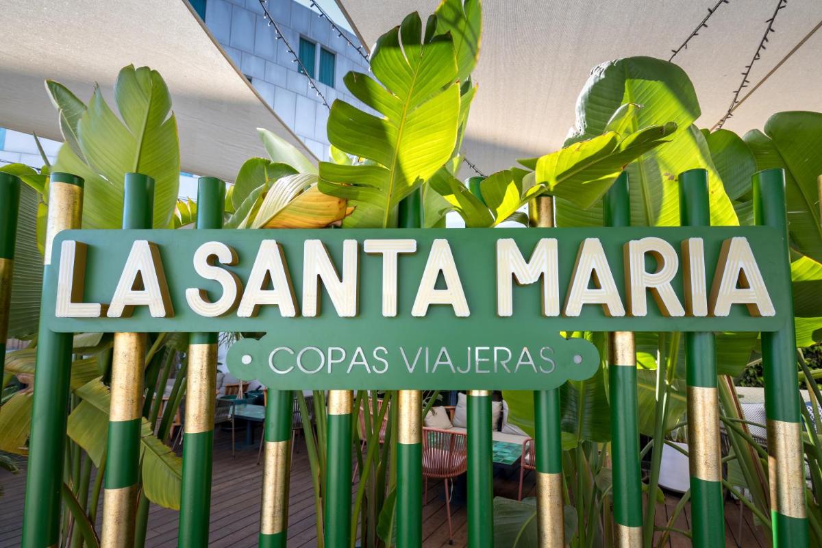 Certificado, premio, señal o documento que está expuesto en Barceló Sevilla Renacimiento