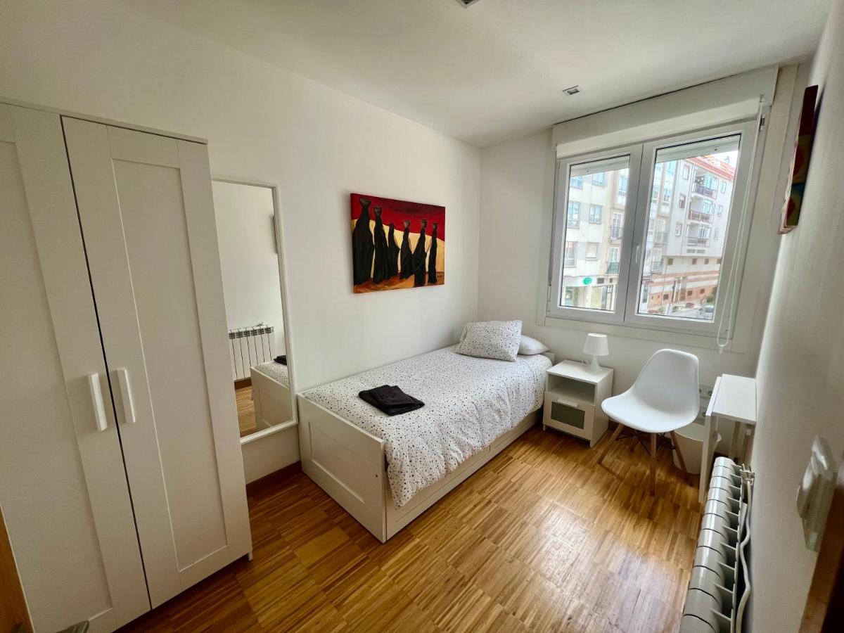 Apartamento BAIONA centro al lado parador y playa - Housity