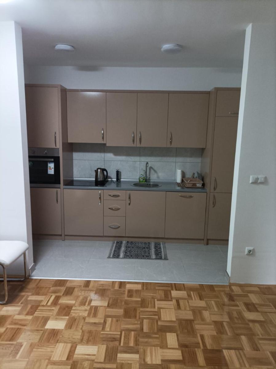 VA Apartmani Živinice - Housity