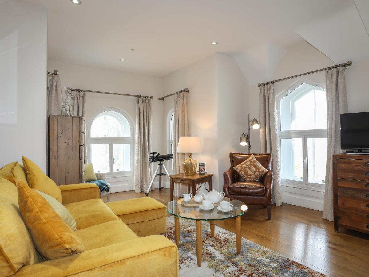 Harlech Apartments - Gwern - Housity