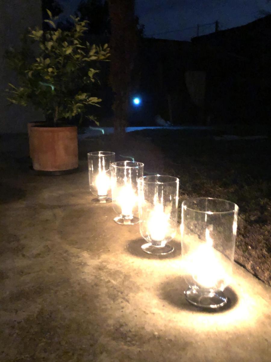 Au Hangar - Housity