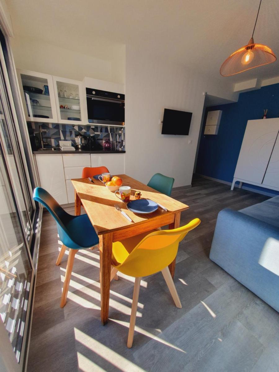 Suite Élégante Club Centre-ville Wifi Piscine - ROSSIconciergerie - Linge inclus - Housity