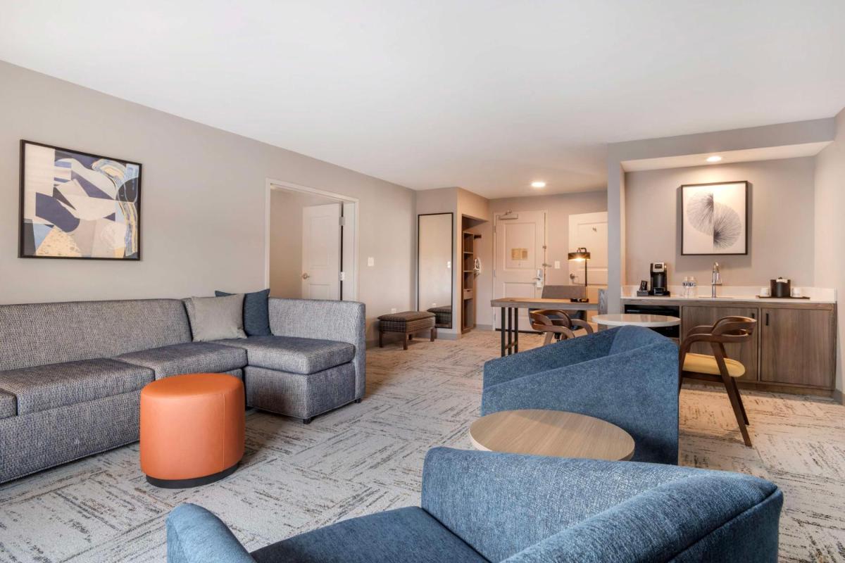 Hilton Garden Inn Charlotte/Concord - Housity