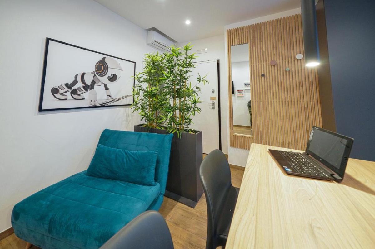 Run House 07 Rooms & Apartments - Housity