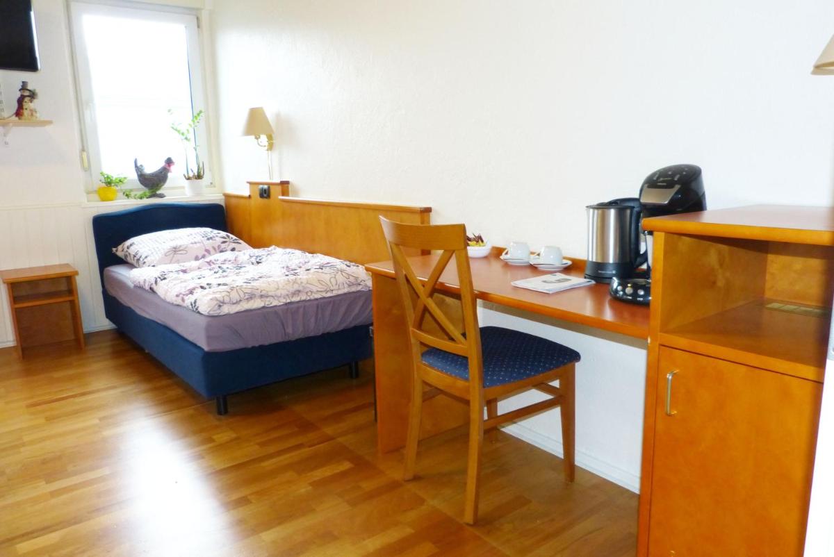 Messe-Zimmer TuS-Treff - Housity