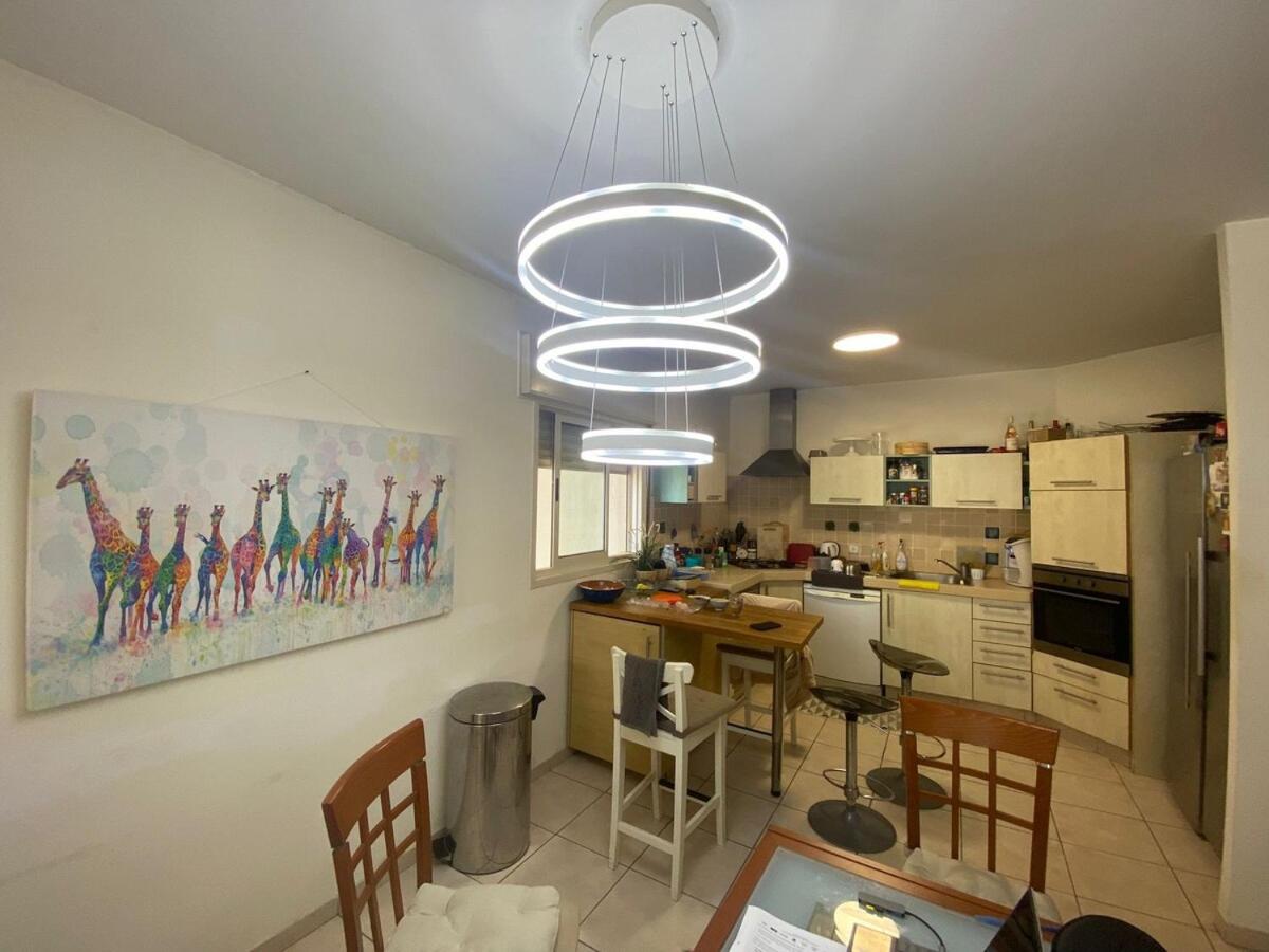 Great Rental near Poleg Beach - Housity