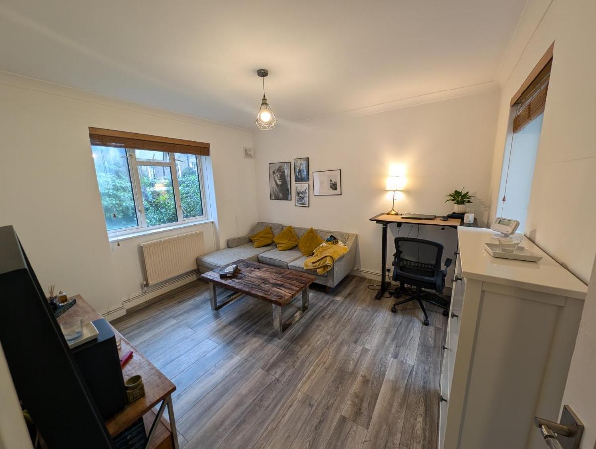 Stylish and well equipped flat in Stockwell - Housity