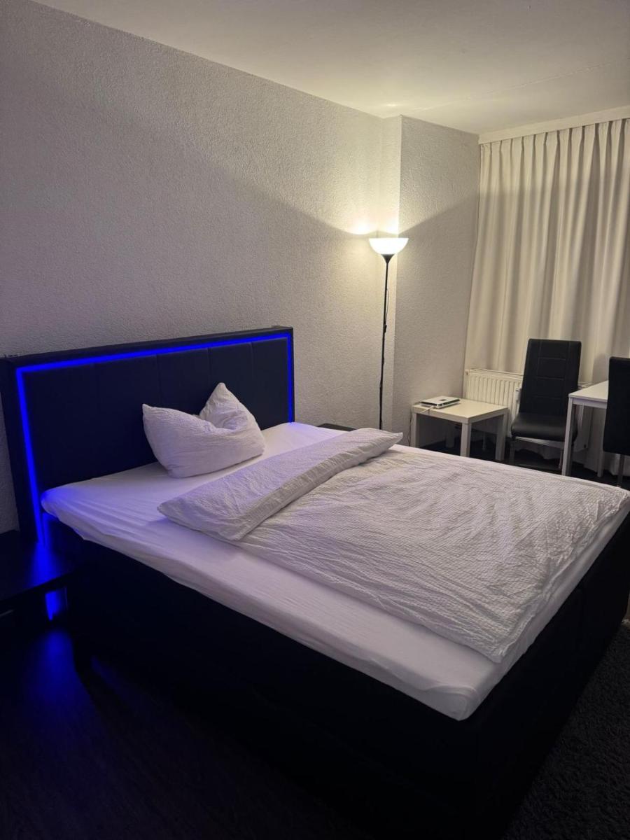 Tower Suite Hotelturm Augsburg - Housity