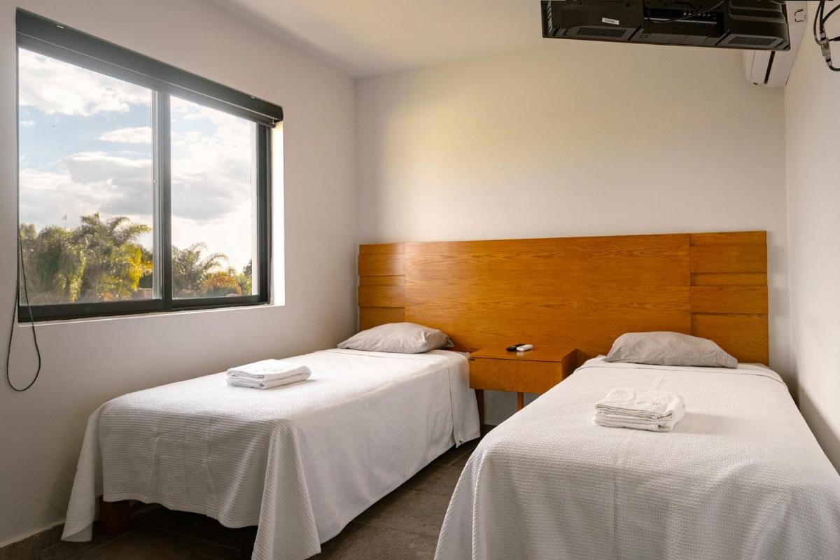 Coyotes Housing Services - Torres Departamentales - Housity