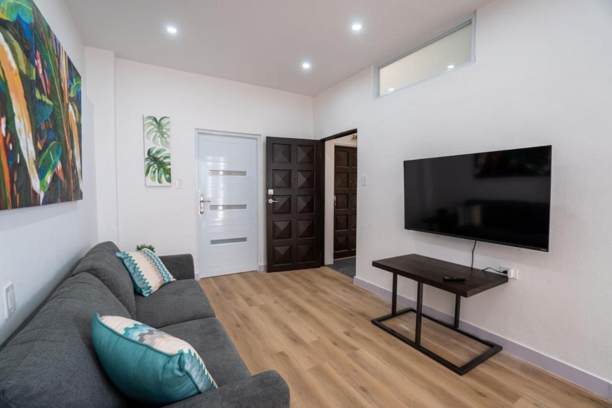 Modern 2-Bedroom Apartment in historic Old San Juan - Housity