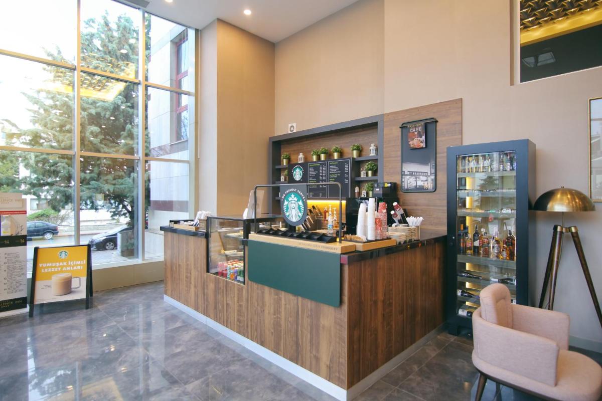 Hotel Excellence Inn - Housity
