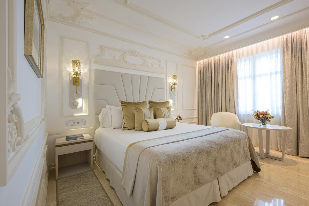 Cama o camas de una habitación en Gran Hotel Miramar GL
