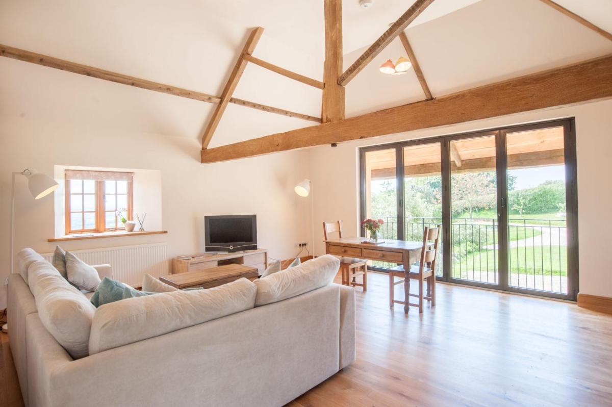 Tilbury View - Housity
