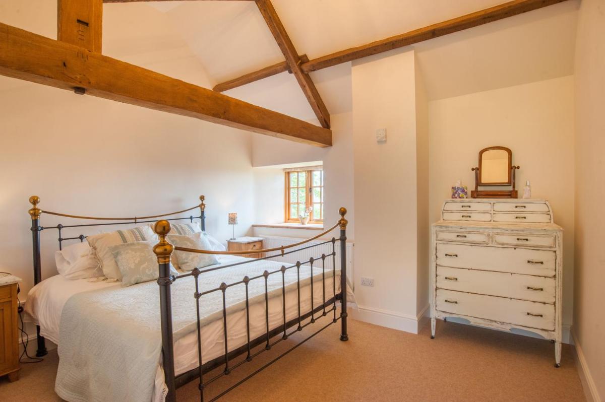 Tilbury View - Housity