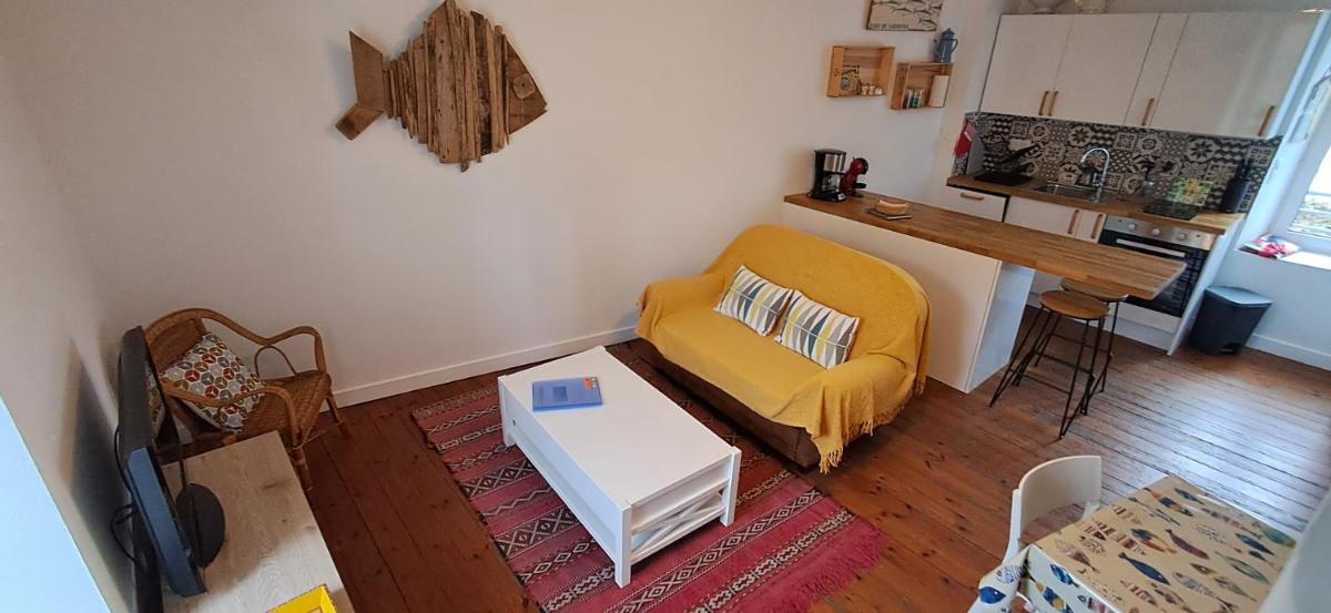Le Gîte de l'Amer - T2 - Duplex - Centre Bourg - Housity