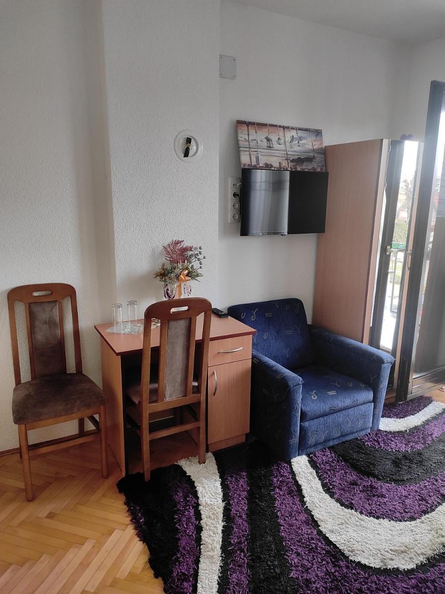 Motel BI - Housity