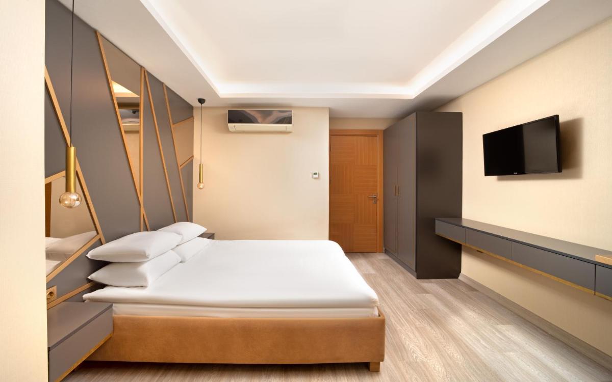 Family Time Suites Hotel - Housity