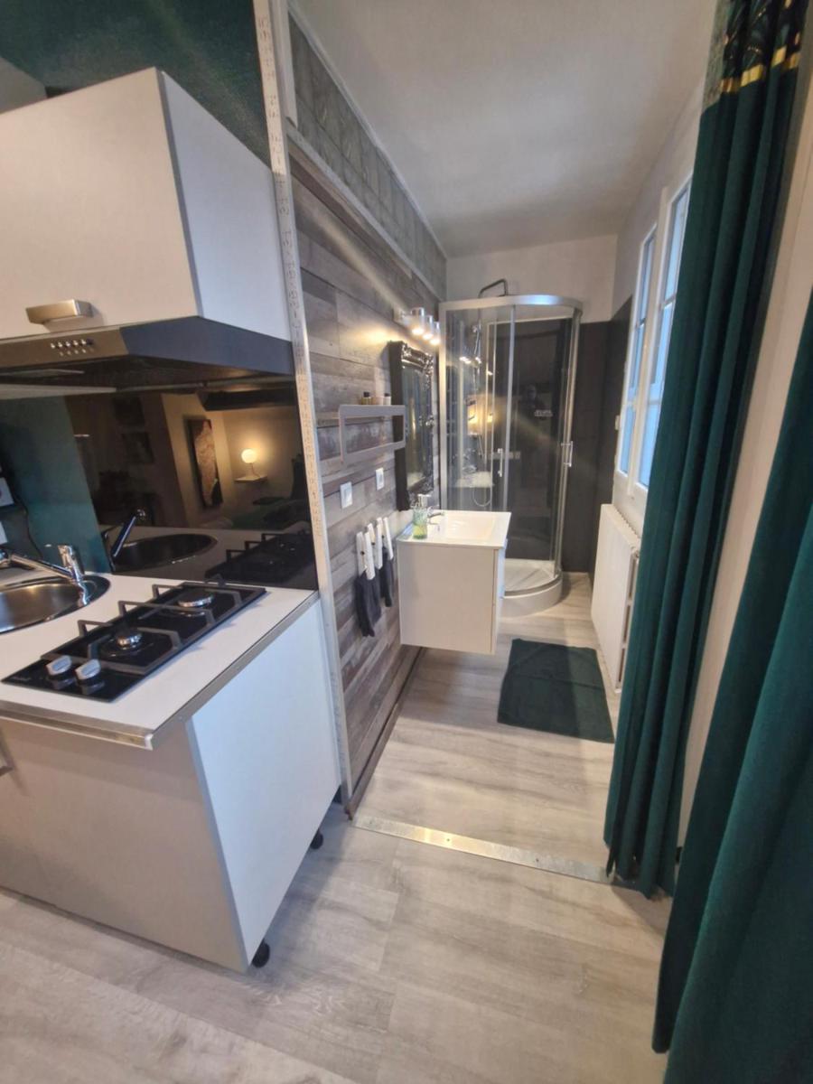 Studio et chambres d'hôtes les nuits de Gesnes - Housity