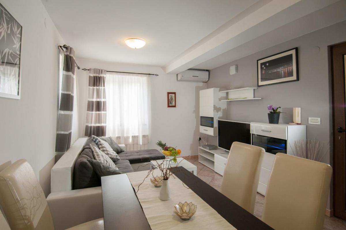 Apartments Ana - Hizvo