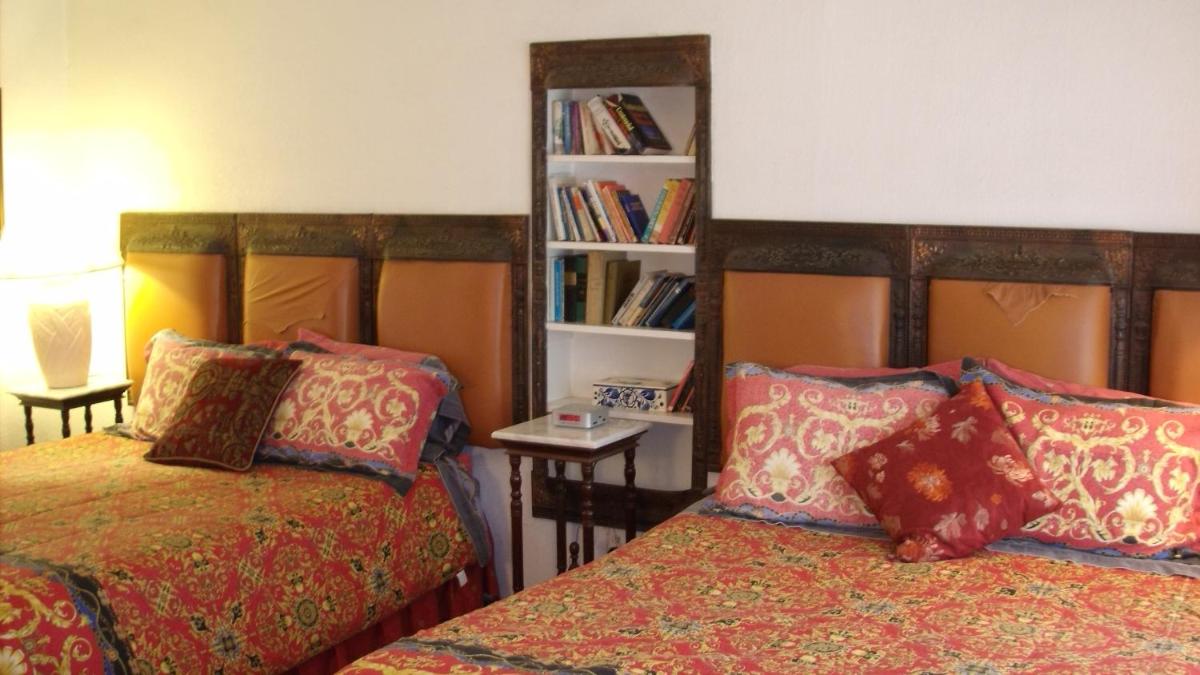 Lundeen Inn of the Arts - Housity