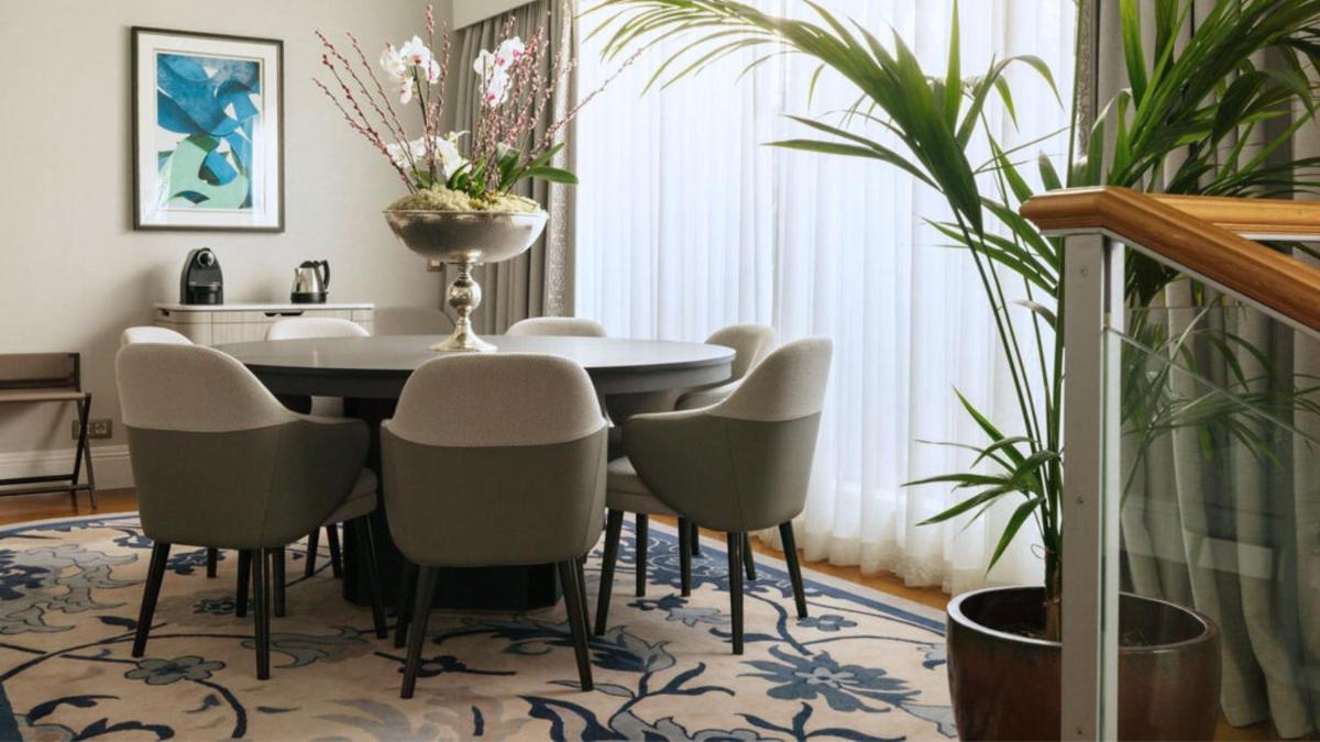 Uma área de estar em InterContinental Porto - Palacio das Cardosas by IHG