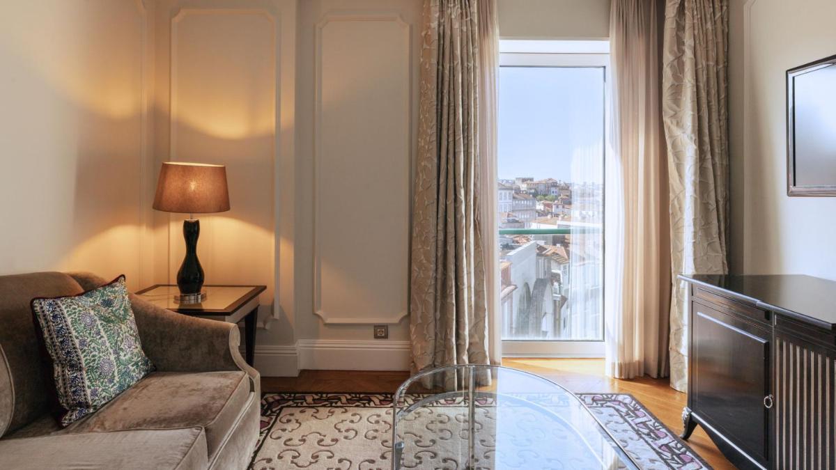 Uma cama ou camas num quarto em InterContinental Porto - Palacio das Cardosas by IHG
