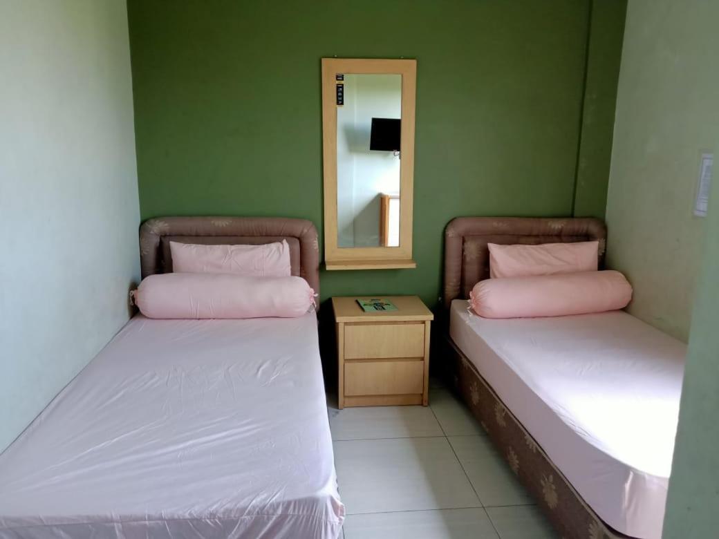 Hotel Arut Syariah - Housity