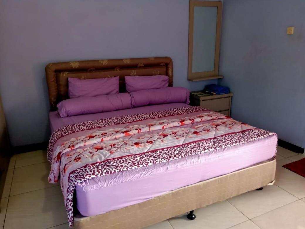 Hotel Arut Syariah - Housity