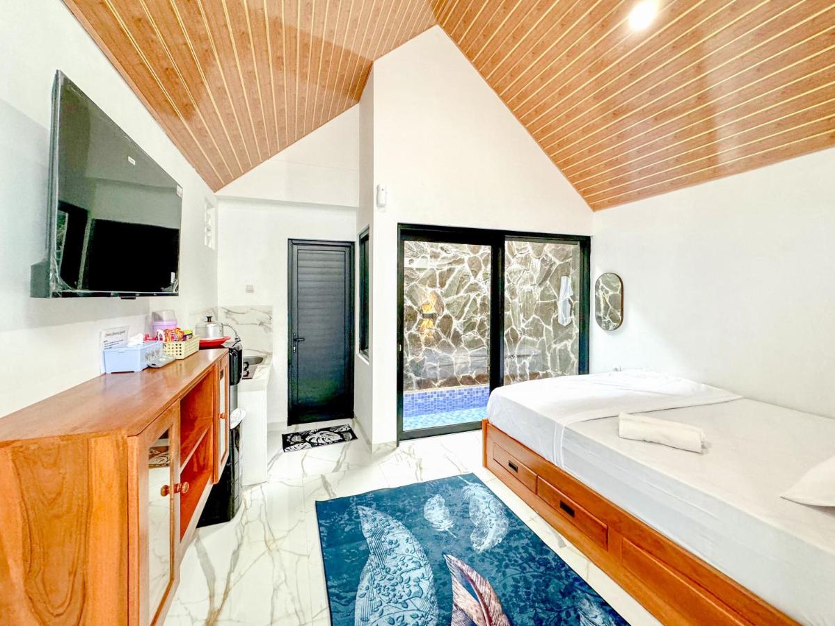 Diyanis Glamping Sekipan Tawangmangu Mitra RedDoorz - Housity