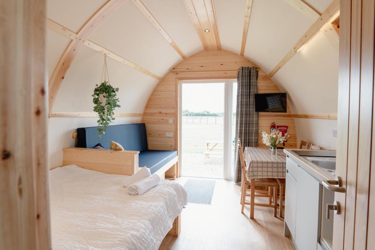 Orchard Stables by Wigwam Holidays - Housity