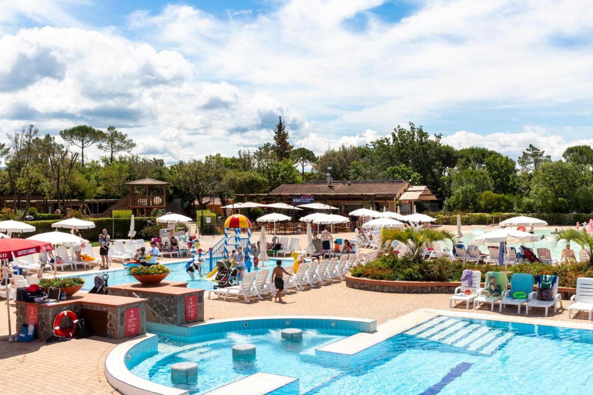 hu Montescudaio village - Housity