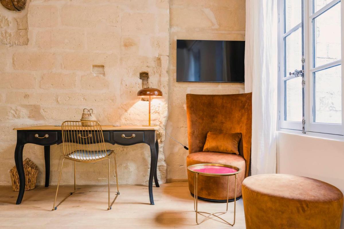 Le Petit Avignon - chambres & appartement à deux pas du Pont d'Avignon et du Palais des Papes - Housity