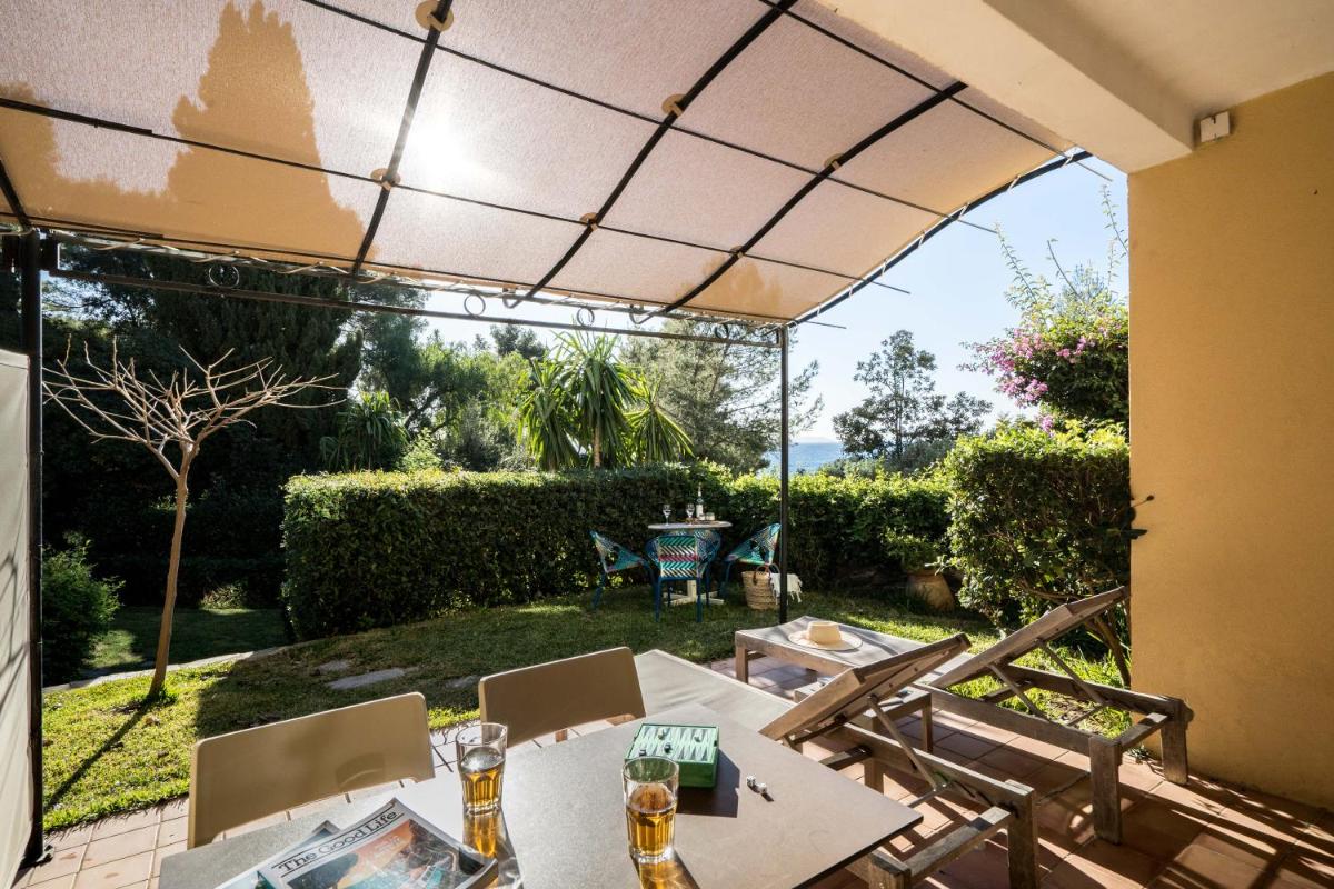 Jardin de l'établissement La Résidence du Bailli