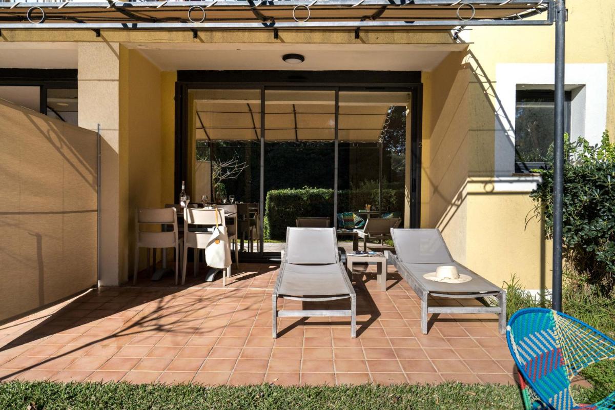 Terrasse ou espace extérieur de l'établissement La Résidence du Bailli